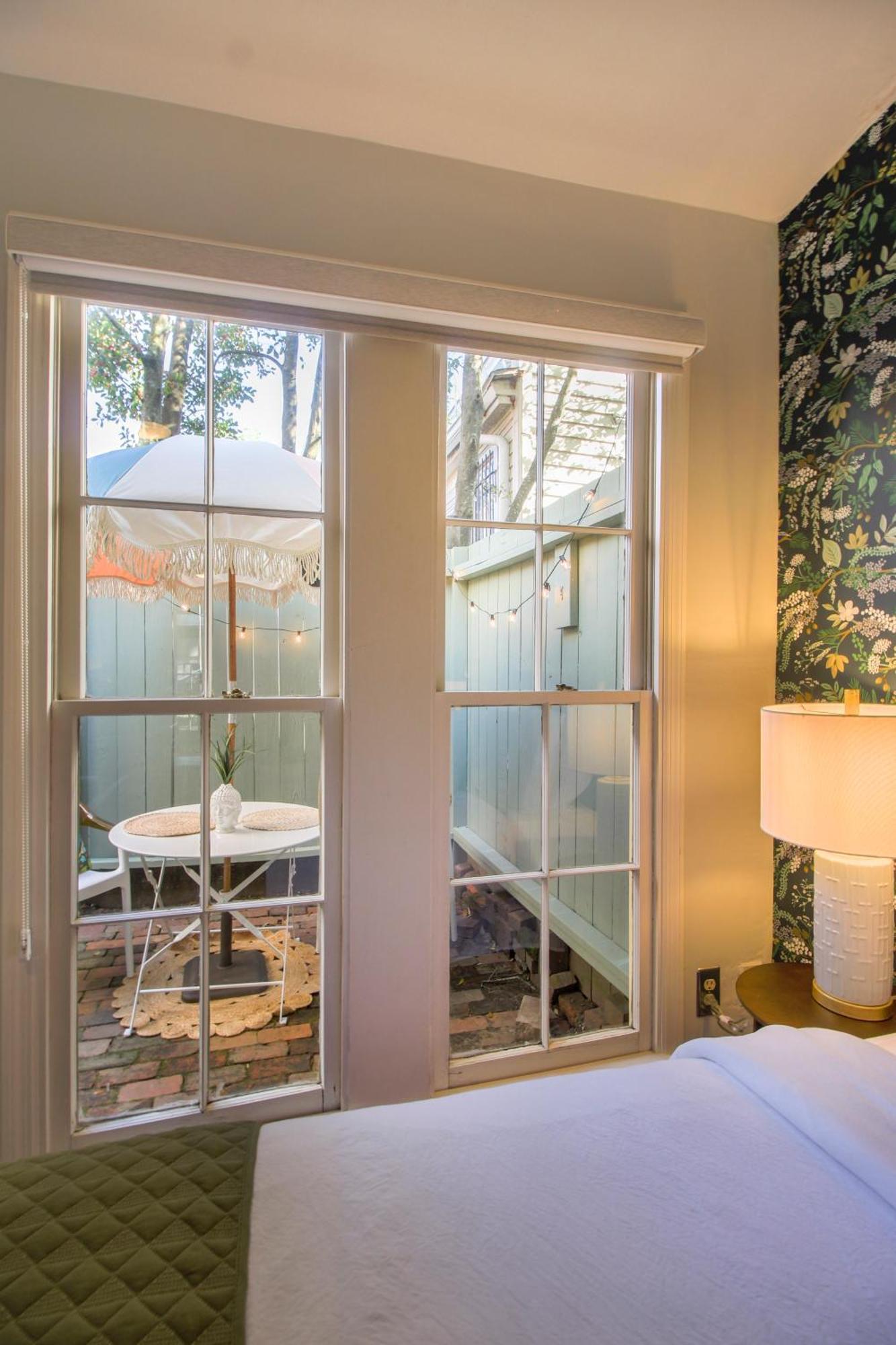 דירות סוואנה Private Patio Retreat In Charming Downtown מראה חיצוני תמונה